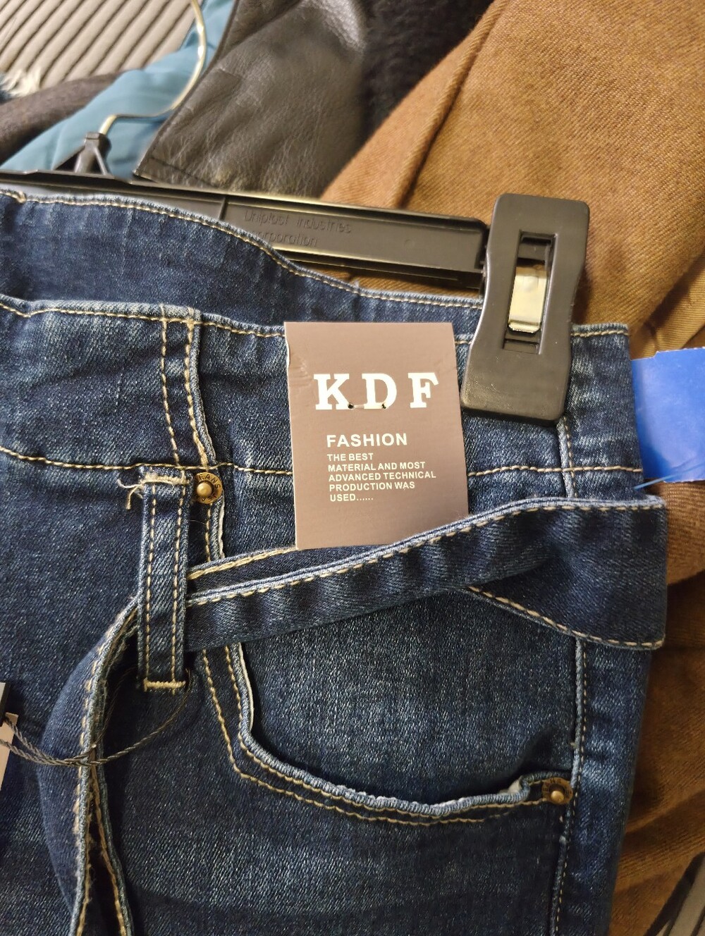 NWT-KDF High Rise Belted Flare Jeans Women Plus Size 16 Dark Wash Stretch Denim - Picture 4 of 6